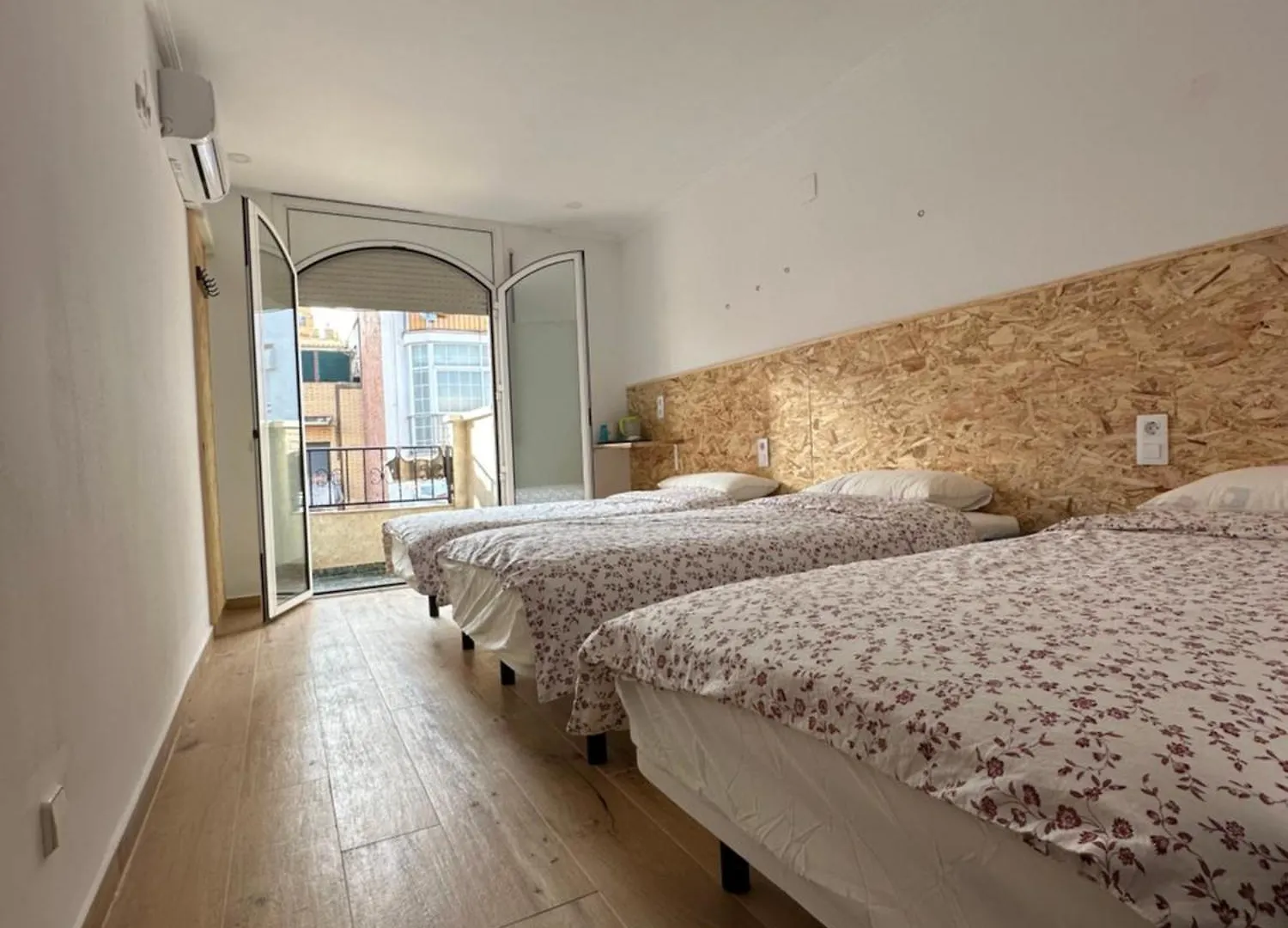 Fudodo舒适3 Beds Hotel L'Hospitalet de Llobregat Guest house